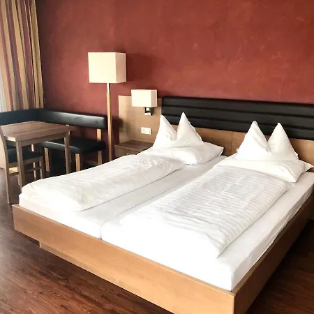 Garni Kleefeld Hotel 3*